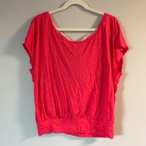 ✨NWOT✨Tie Back Top